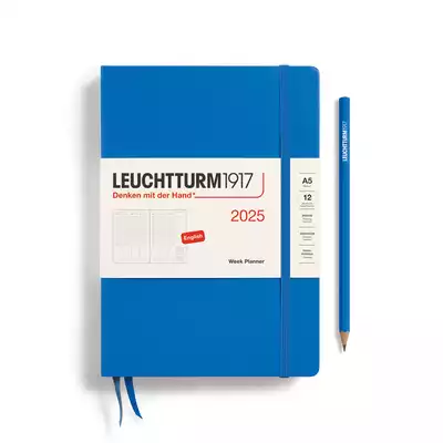 PLANER TYGODNIOWY PIONOWY LEUCHTTURM1917 MEDIUM (A5) 2025 SKY (NIEBIESKI)