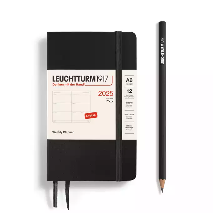 PLANER TYGODNIOWY POZIOMY LEUCHTTURM1917 W MIĘKKIEJ OPRAWIE POCKET (A6) 2025 CZARNY