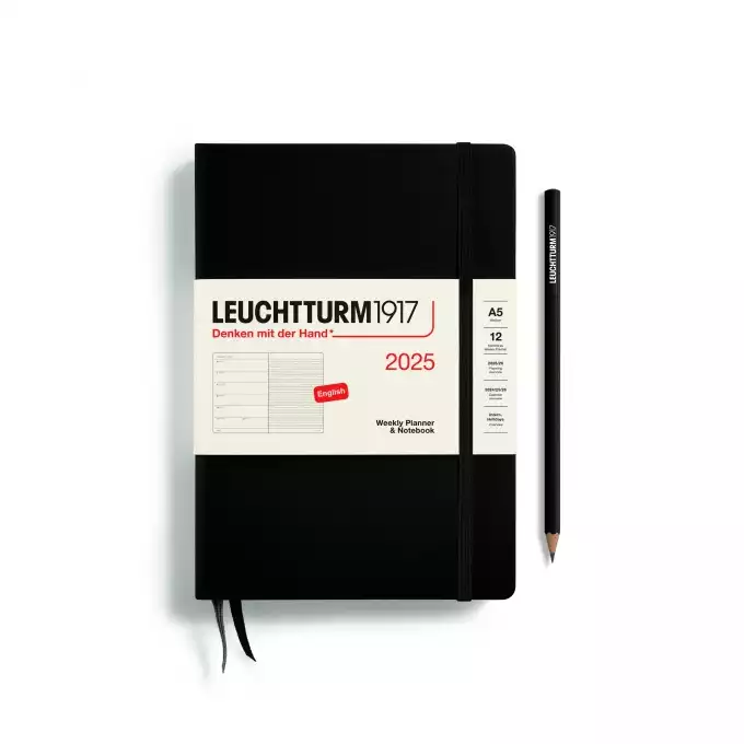 PLANER TYGODNIOWY Z NOTATNIKIEM LEUCHTTURM1917 MEDIUM (A5) 2025 CZARNY