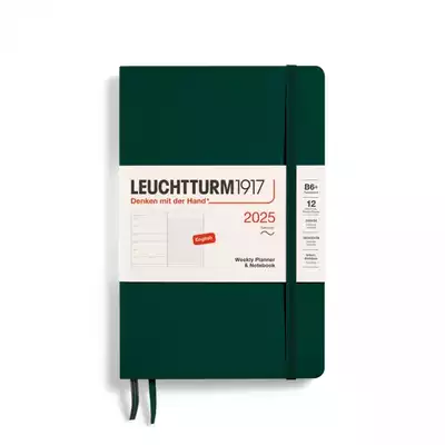 PLANER TYGODNIOWY Z NOTATNIKIEM LEUCHTTURM1917 W MIĘKKIEJ OPRAWIE PAPERBACK (B6+) 2025 FOREST GREEN (CIEMNOZIELONY)