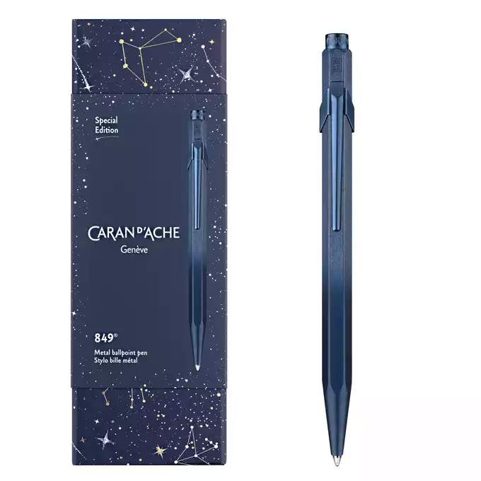 Długopis 849 Caran d'Ache Cosmic Blue, niebieski w pudełku