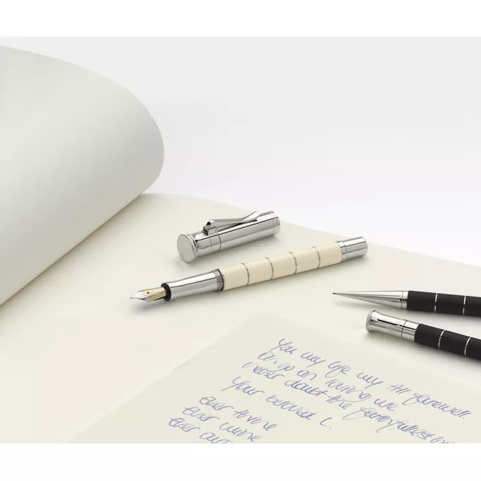 PIÓRO WIECZNE CLASSIC ANELLO IVORY M GRAF VON FABER-CASTELL