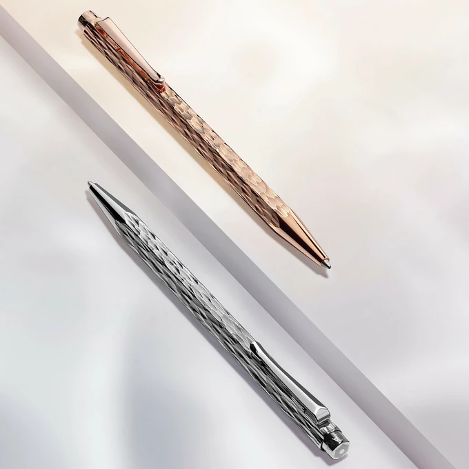 Zestaw upominkowy: długopis Caran d’Ache Ecridor Venetian Rosegold z etui